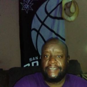 Meet your Posher, Ray